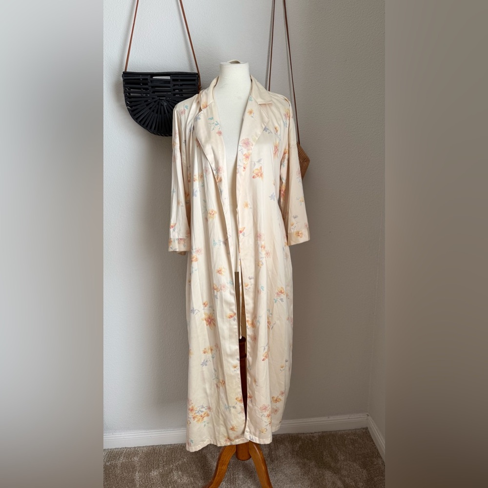 Vintage Jones New York Cream Floral Robe, Size S/M
